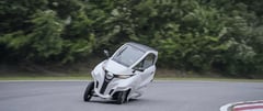 元トヨタ技術者のリーンモビリティ、8億円調達で都市型EV「Lean3」量産へ